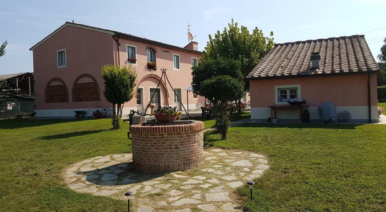 Casal Sant'Elena Bed and Breakfast Altopascio Exterior foto